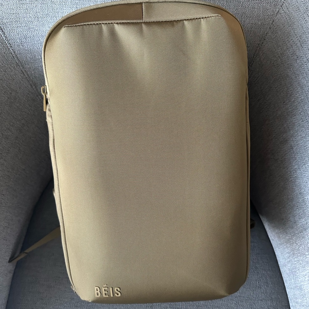 The Pro Travel Backpack in Khaki - BEIS